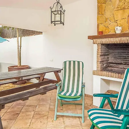 Botelho Villa *