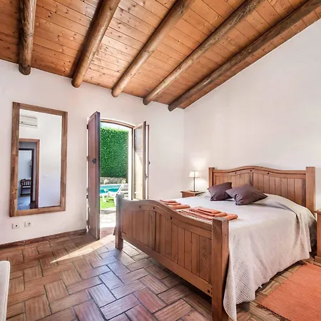 Botelho Villa Fonte do Touro